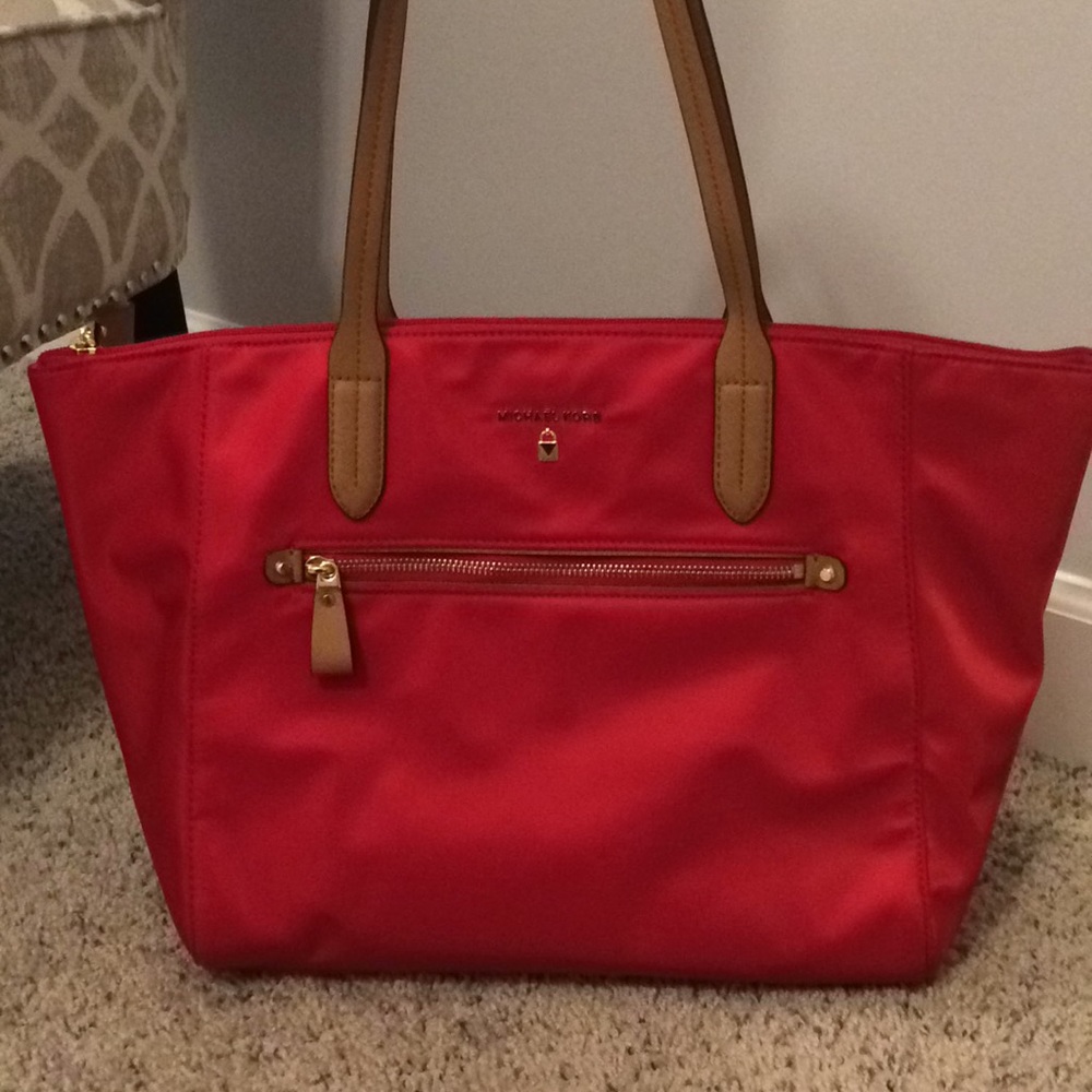 Michael Kors Nylon Kesey bag never used with tags